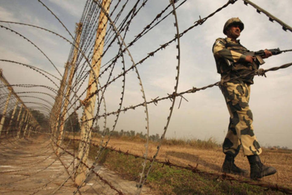 Tiroteio mata 10 civis na fronteira entre Índia e Paquistão