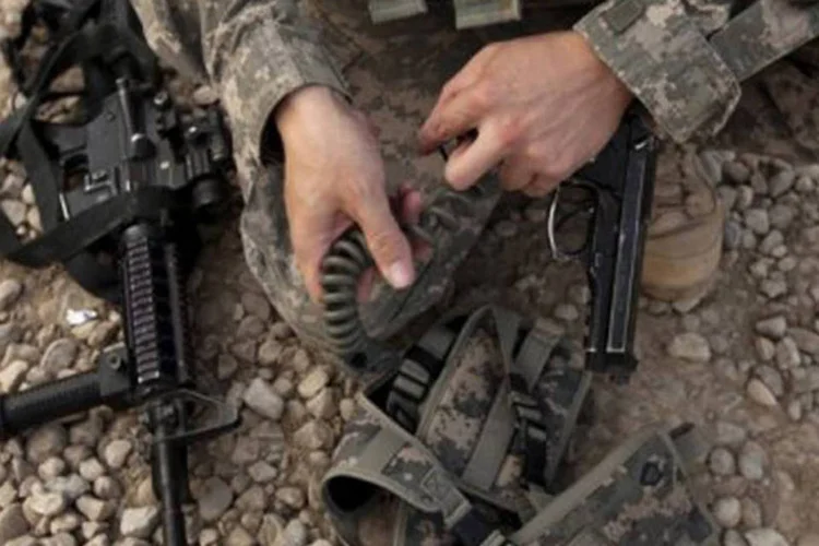Militar americano próximo a Nasiriyah, no Iraque: a violência tem diminuído no Iraque desde 2006/2007, mas os ataques continuam frequentes (©AFP / Lucas Jackson)