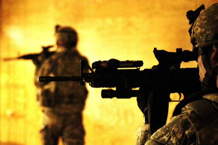Forças armadas poderosas (U.S. Air Force/Staff Sgt. Jason T. Bailey/Flickr)