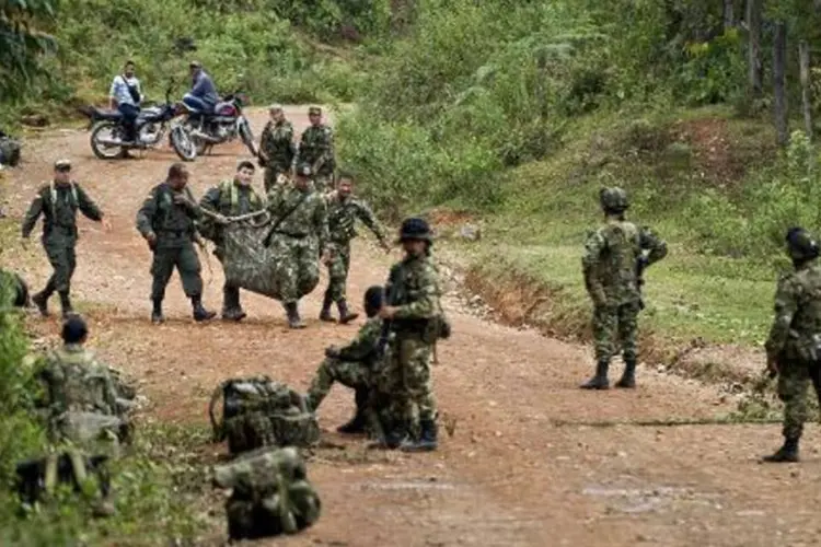 Soldados colombianos na área rural do departamento de Cauca (Luis Robayo/AFP)