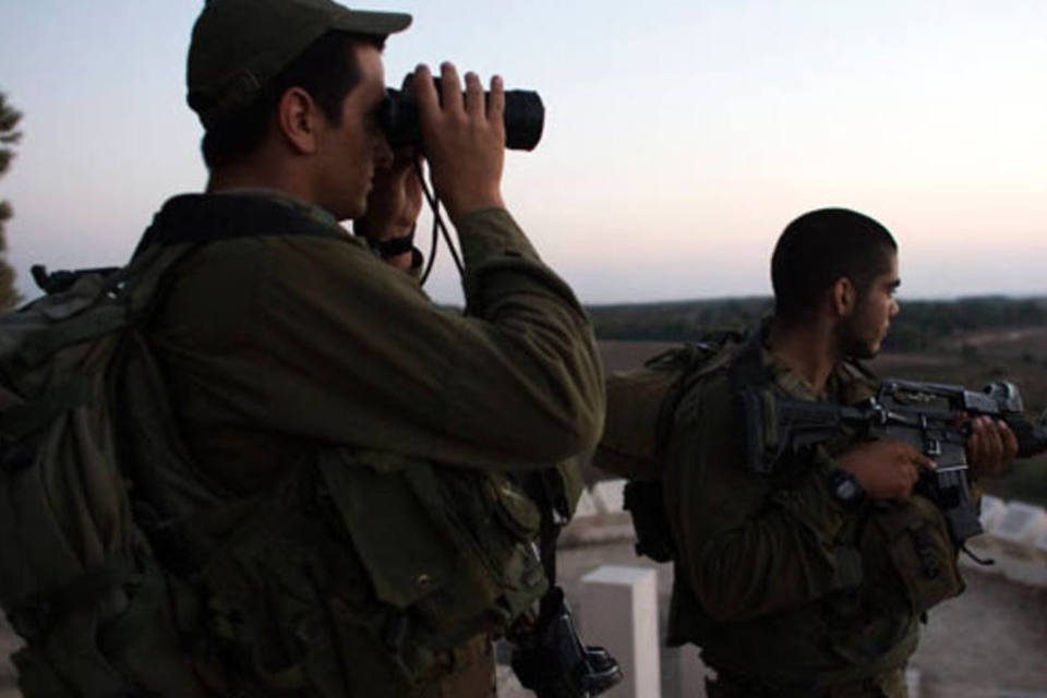 Israel convoca 16 mil soldados para reforçar operação