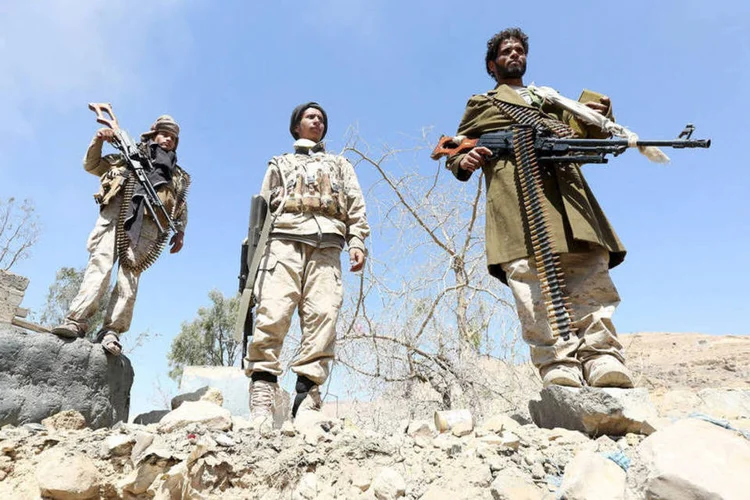 
	I&ecirc;men: as for&ccedil;as iemenitas recuperaram o controle da cidade de Mukalla, que estava sob controle da Al-Qaeda desde abril de 2015
 (Ali Owidha / Reuters)