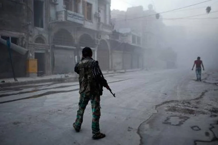 
	Aleppo: mais de 200 mil pessoas morreram na S&iacute;ria desde come&ccedil;o do conflito, em 2011, segundo a ONU
 (AFP)