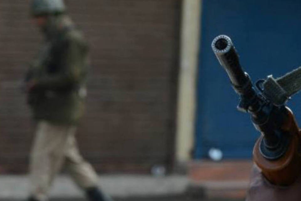 Soldado mata cinco colegas e comete suicídio na Caxemira
