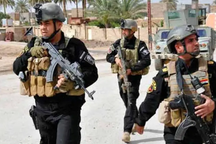
	Soldados do Ex&eacute;rcito do Iraque:&nbsp;Iraque se encontra imerso em uma grave crise
 (Reuters)
