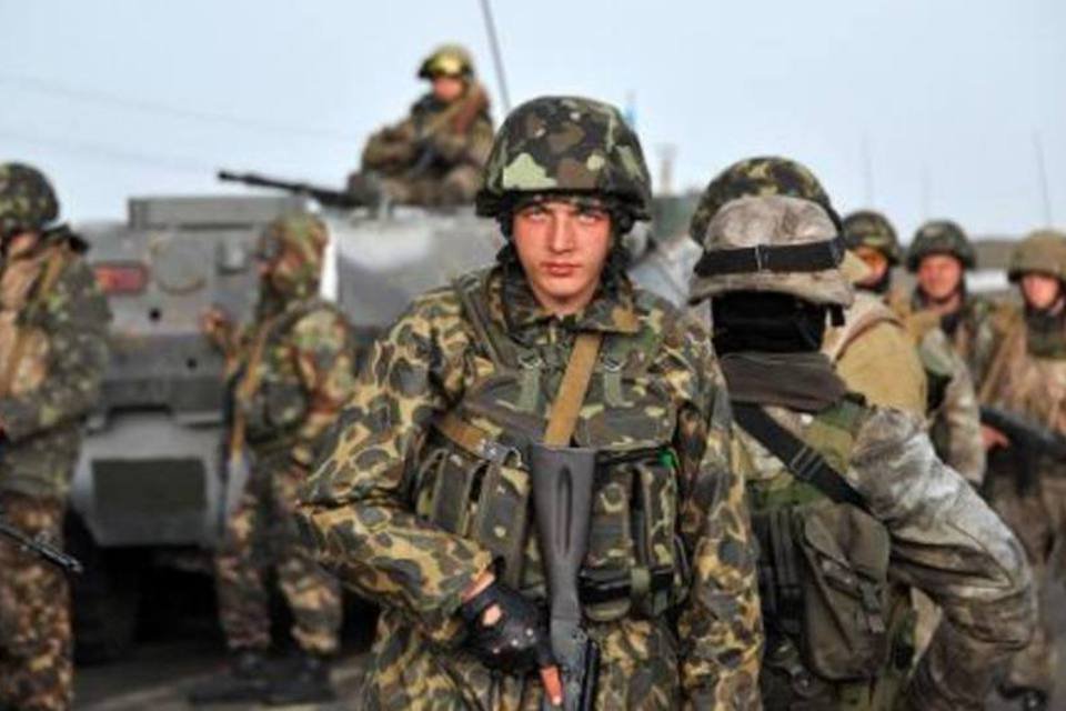 Ucrânia tem dia sangrento com ofensiva militar e tumultos