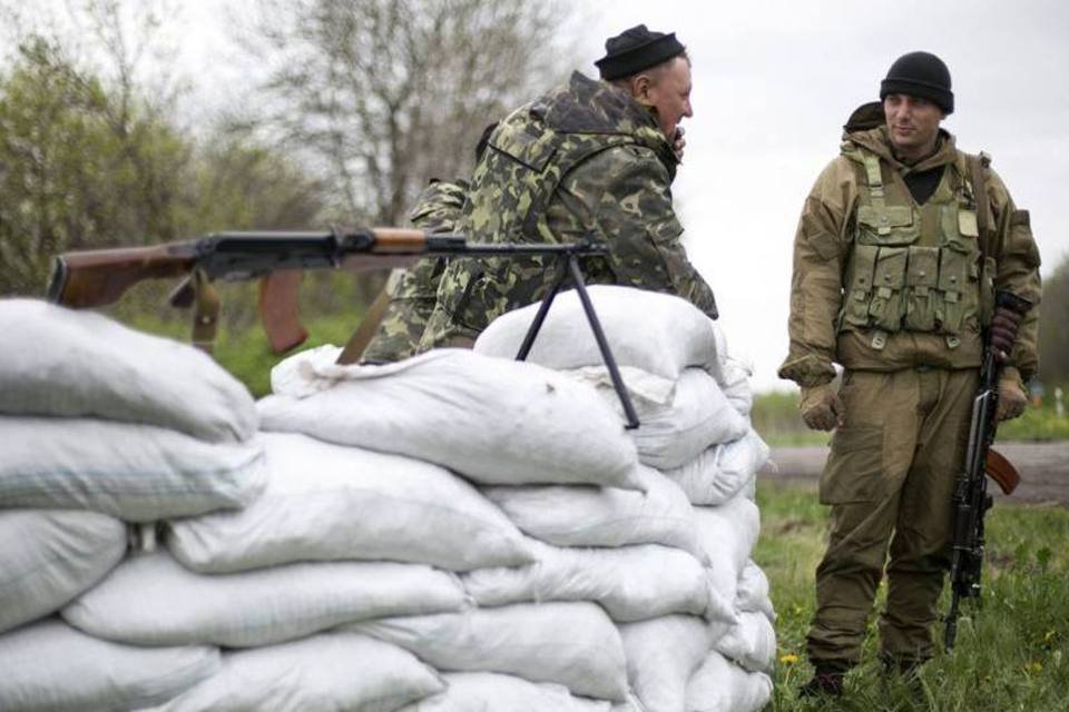 Território da Otan é inviolável, diz Kerry