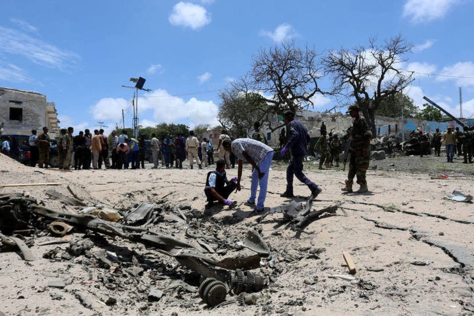 Atentado contra hotel deixa 5 mortos na capital da Somália