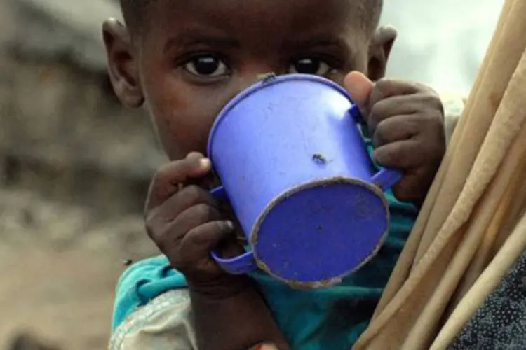 Segundo a ONU, o número de pessoas em situação de emergência humanitária caiu de 4 milhões para 2,34 milhões, o que representa 31% da população do país
 (Mustafa Abdi/AFP)