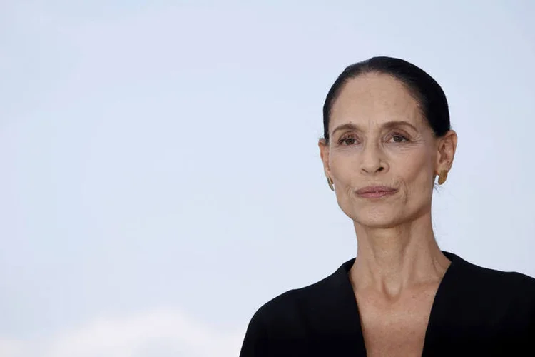 
	S&ocirc;nia Braga: &quot;&eacute; muito importante entender que no Brasil est&aacute; ocorrendo algo&quot;, disse a atriz, que ontem participou de um protesto no tapete vermelho de Cannes
 (Eric Gaillard / Reuters)