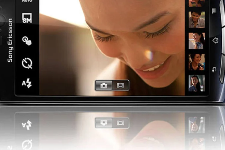 A imagem captada pela câmera pode ser vista à distância, por meio de um smartphone com acesso à internet (Divulgação)