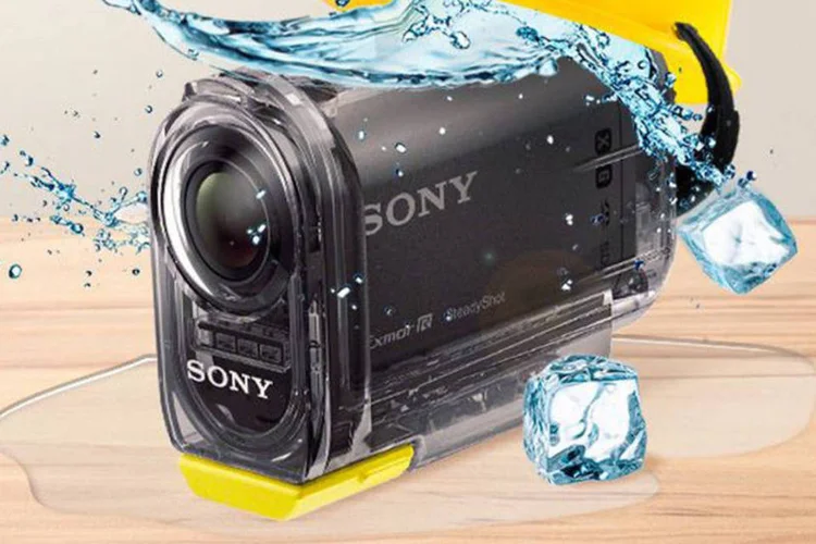 Sony faz desafio do balde de gelo: marcas decidiram apoiar a causa e, além de promoverem doações próprias, divulgar a iniciativa (Reprodução/Facebook/Sony)