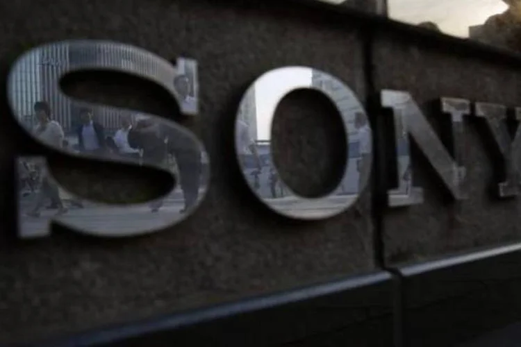 
	Sony: o resultado vem ap&oacute;s a empresa anunciar no m&ecirc;s passado a primeira opera&ccedil;&atilde;o para levantar capital em um quarto de s&eacute;culo
 (REUTERS/ Yuya Shino)