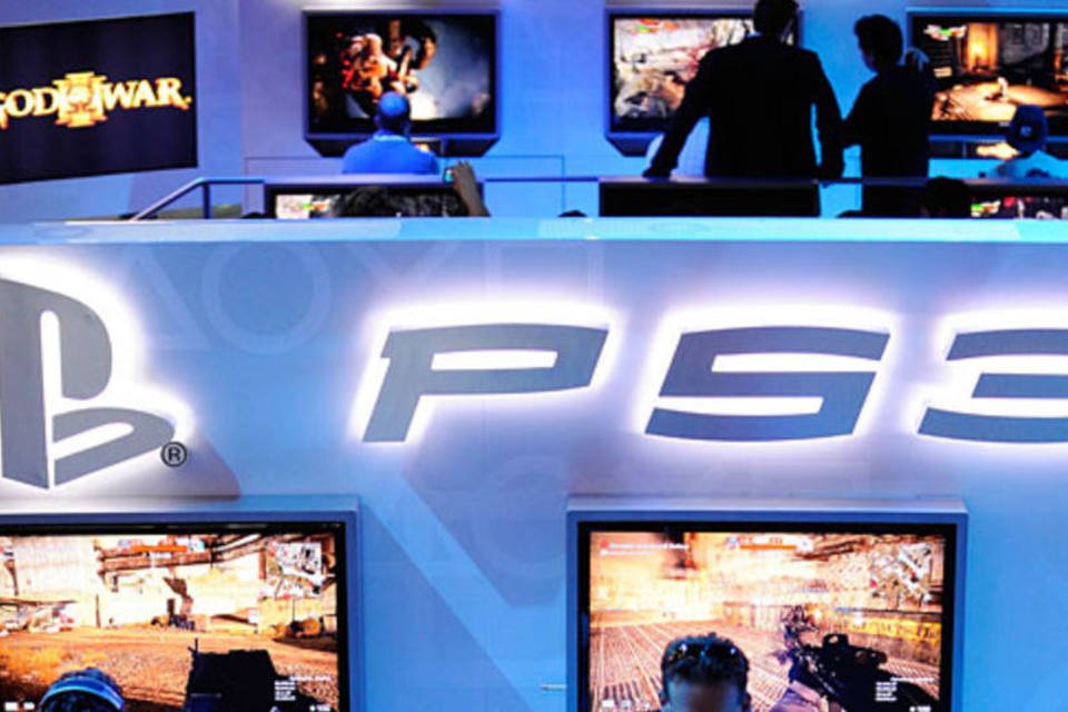 A Sony teve de desativar sua rede PlayStation Network depois que criminosos assumiram o comando dos servidores. Foi um dos piores casos de furto de dados da história da internet (Kevork Djansezian / Getty Images)