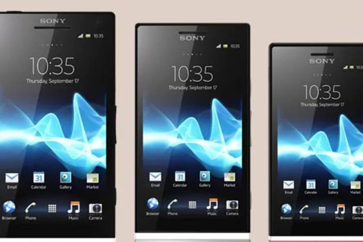 Os três smartphones da linha Xperia NXT, da Sony, rodam o sistema Android, mas têm tamanhos, recursos e preços diferentes (Divulgação)