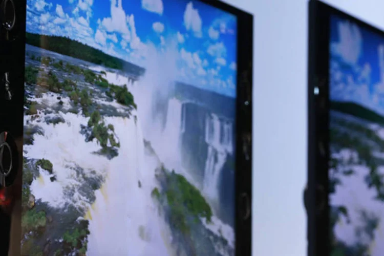 Televisores da Sony: modelos têm painel LED 4K (3840 x 2160 pixels), com resolução aproximada de 8.29 megapixel, ou quatro vezes a qualidade de uma TV Full HD (Bloomberg)