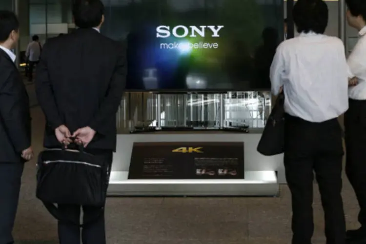 
	O presidente da Sony afirmou que &quot;vai analisar todos os &acirc;ngulos poss&iacute;veis&quot; da proposta durante o tempo que for necess&aacute;rio, j&aacute; que &quot;n&atilde;o &eacute; algo que possa ser decidido em um curto per&iacute;odo de tempo&quot;
 (REUTERS/Toru Hanai)