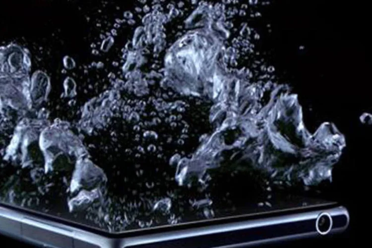Novo smartphone da Sony: dispositivo aparece em teaser divulgado nesta terça-feira pela fabricante. Lançamento será no dia 4 de setembro (Divulgação)