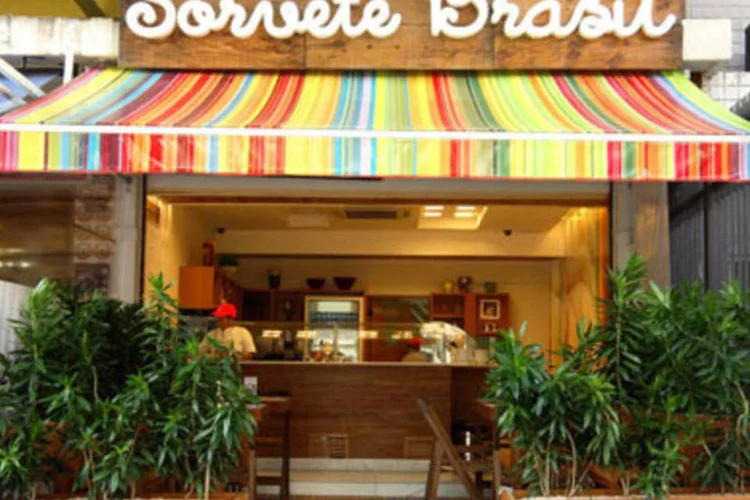 Serão vendidos dois tipos de franquias: com 30 m² ou 9 m² (.)
