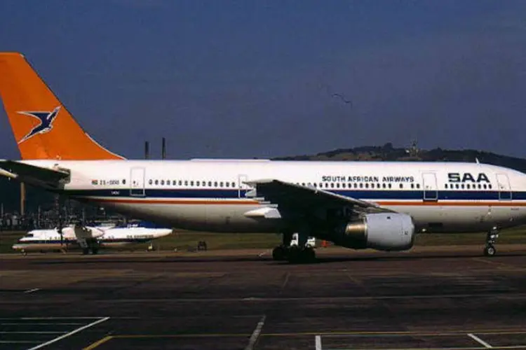 
	Avi&atilde;o Airbus da companhia a&eacute;rea africana South African Airways: o onsumidor poder&aacute; voar para as cidades atendidas pelas duas companhias com um &uacute;nico bilhete
 (Wikicommons)