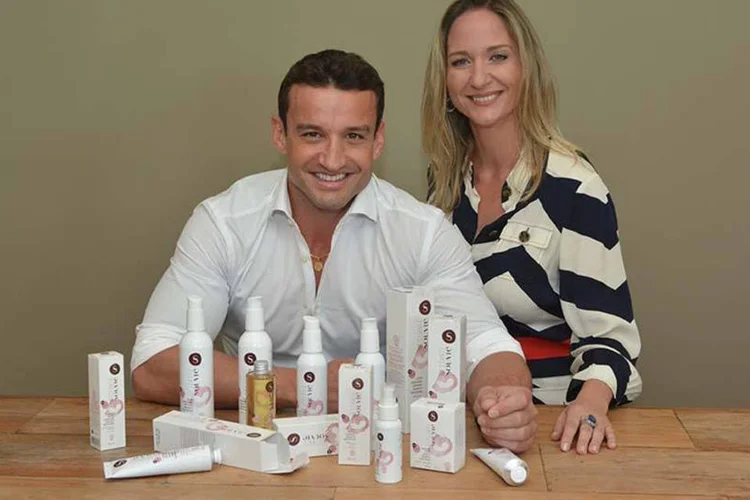 Breno e Caroline: do sonho de aliar a sustentabilidade no campo com a tecnologia dos laborat&oacute;rios nasceu a Souvie. (Divulgação Souvie)