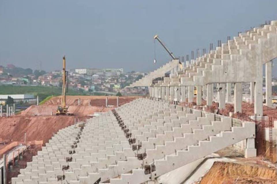 Odebrecht Infraestrutura promove visita a estádios da Copa
