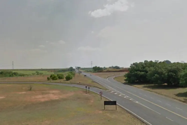 Rodovia: a SP-333, com cerca de 570 quilômetros de percurso, vai de Florínea, na divisa com o Paraná, a Igarapava, na fronteira com Minas Gerais (Reproduão/ Google Street View)