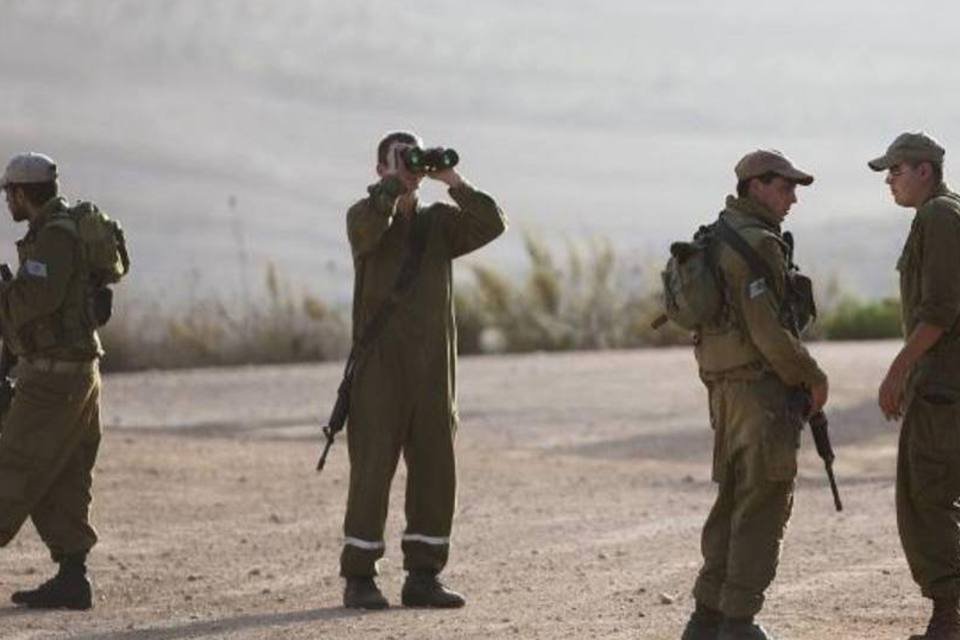 Exército de Israel proíbe uso de Facebook e Twitter