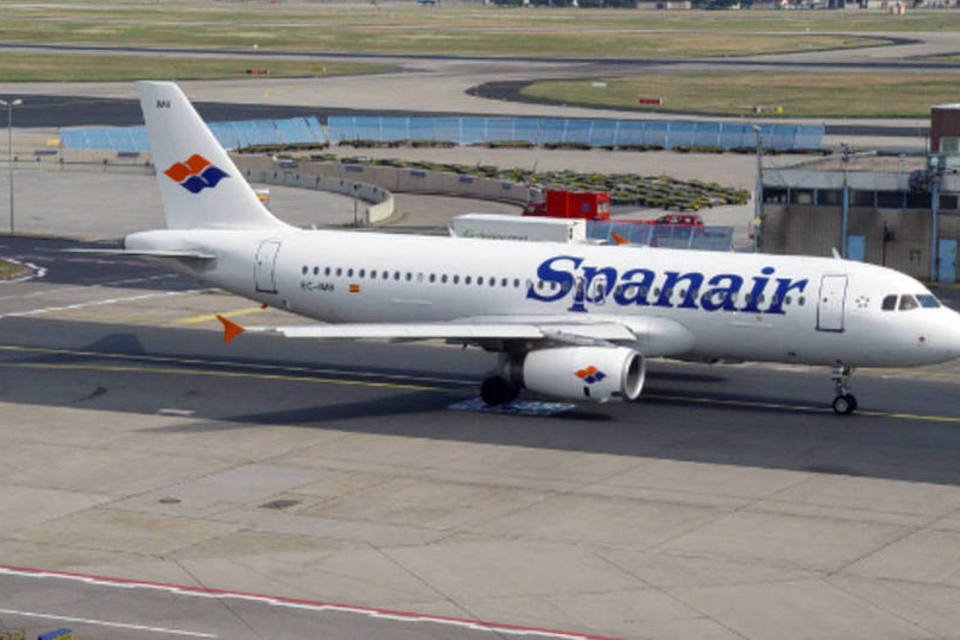 Companhia aérea espanhola Spanair encerra atividades