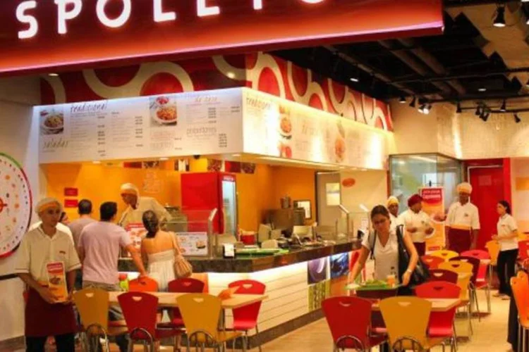 Cliente busca alimentação rápida e de qualidade e a possibilidade de customização. Foi o que apontaram pesquisas internas feitas pelo grupo