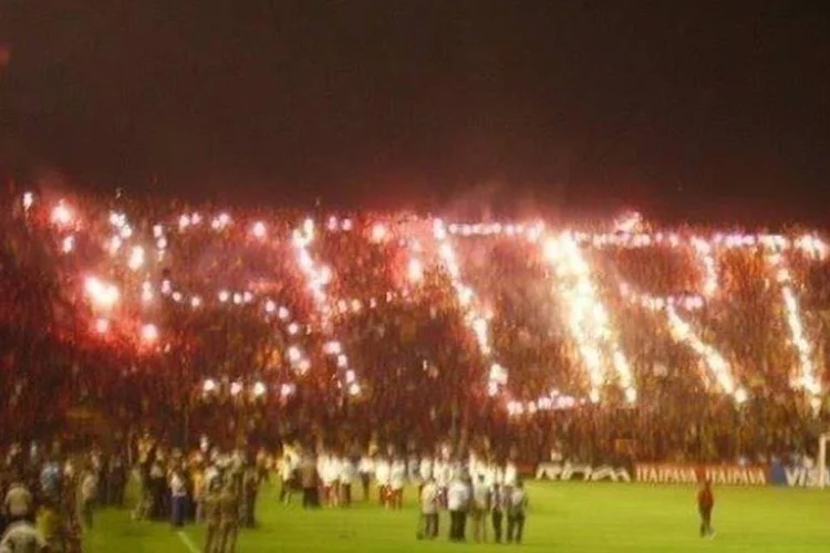 
	Torcida do Sport: decis&atilde;o do STJ foi favor&aacute;vel ao Sport por 4 votos a 1, em uma audi&ecirc;ncia que se estendeu durante dois dias
 (Reprodução/Facebook)