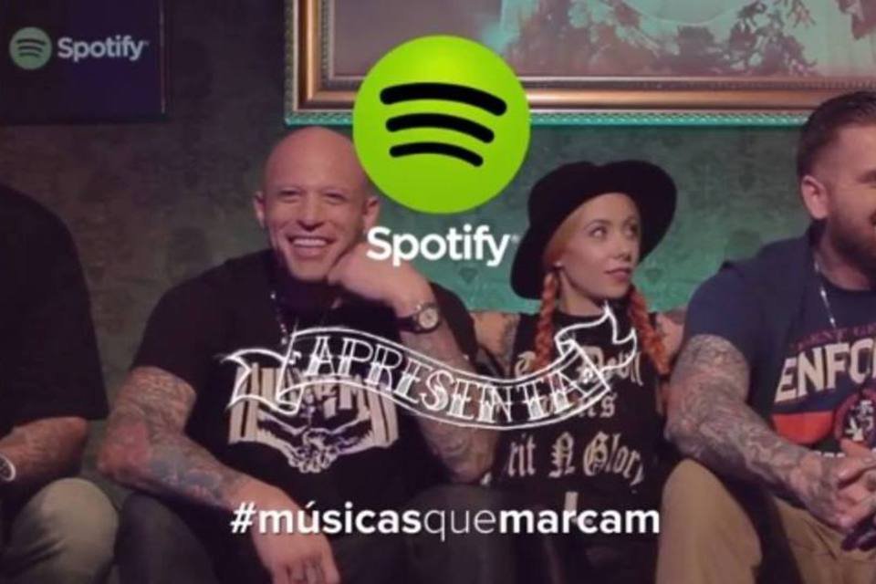 Spotify divulga vídeo com ação que tatuou artistas