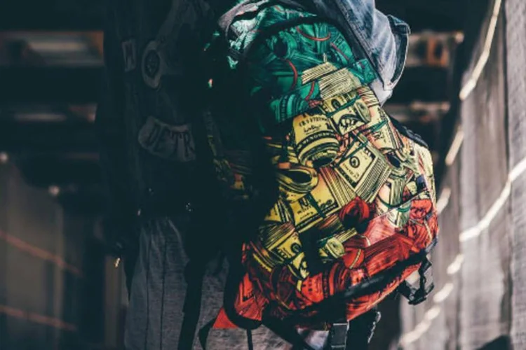 
	Sprayground: &ldquo;&eacute; preciso um pouco de coragem para usar essas mochilas&rdquo;, disse criador da marca
 (Divulgação/Instagram Sprayground)