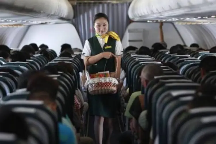 Spring Airlines tenta impulsionar demanda de viagens ao Japão após dezenas de passageiros cancelarem suas idas ao país vizinho (Aly Song)