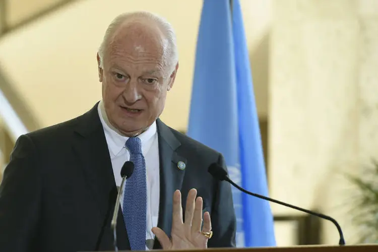 
	Staffan de Mistura: a reuni&atilde;o, que na maior parte discutiu quest&otilde;es processuais, foi &quot;positiva e construtiva&quot; e lan&ccedil;ou as bases para discuss&otilde;es mais substantivas
 (Philippe Desmazes / AFP)