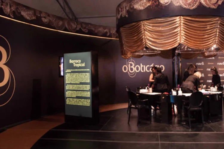 
	Stand do Botic&aacute;rio no SPFW em 2014:&nbsp;rede &eacute; a principal patrocinadora da semana de moda, que vai at&eacute; esta sexta-feira em S&atilde;o Paulo
 (Boticário/Divulgação)