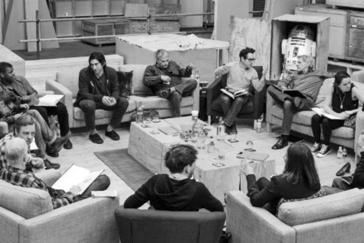
	Elenco de&nbsp;Star Wars: Epis&oacute;dio VII: produtores&nbsp;preferem usar efeitos especiais reais quando poss&iacute;vel
 (REUTERS/David James/Lucasfilm)
