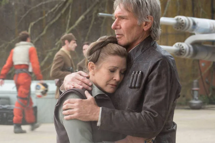 Jaqueta usada no filme de 1980 pelo personagem de Ford está entre as mais de 600 peças que serão leiloadas (Facebook Star Wars/Divulgação)
