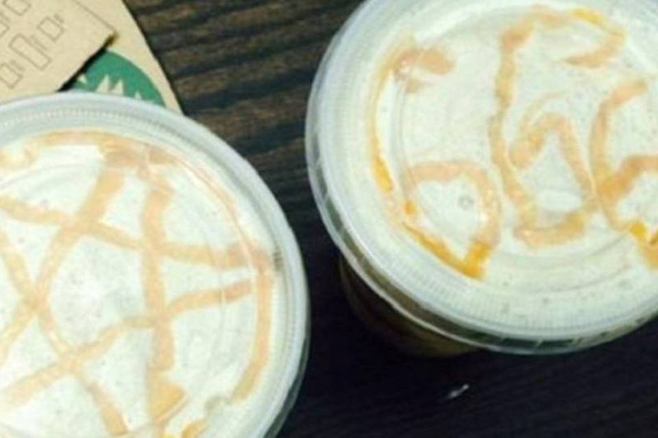 Starbucks se desculpa por desenhos satânicos no café