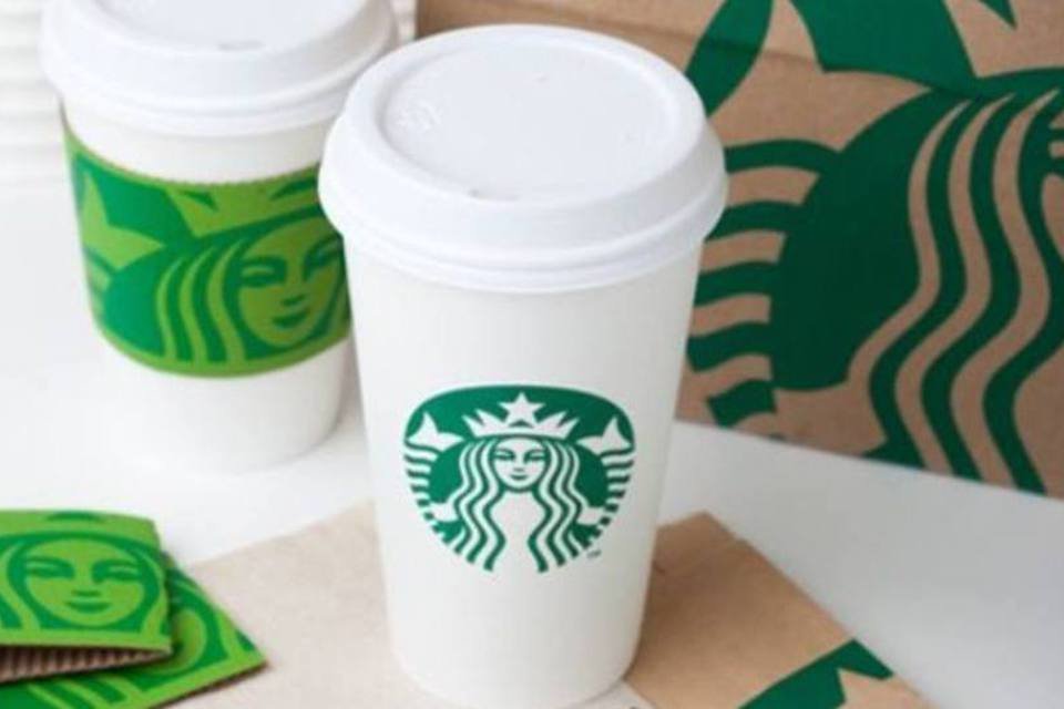 Starbucks passa a usar novas embalagens