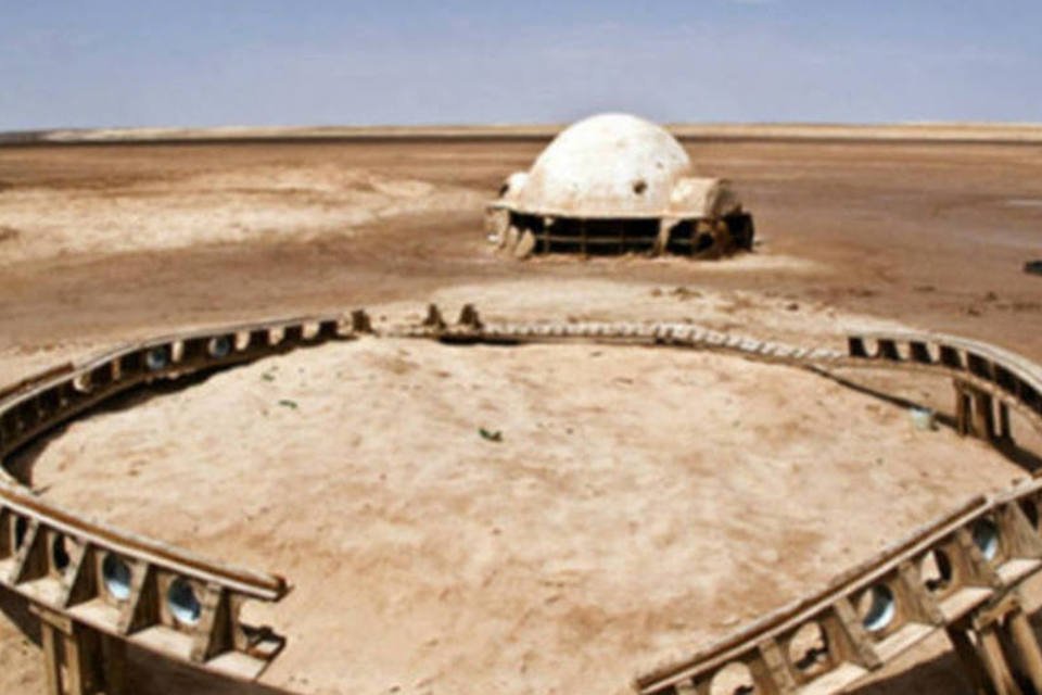Veja fotos das ruínas de Star Wars no deserto