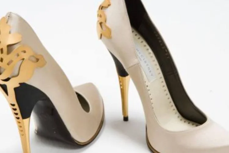 Negociações envolveram até os sapatos da famosa estilista Stella McCartney