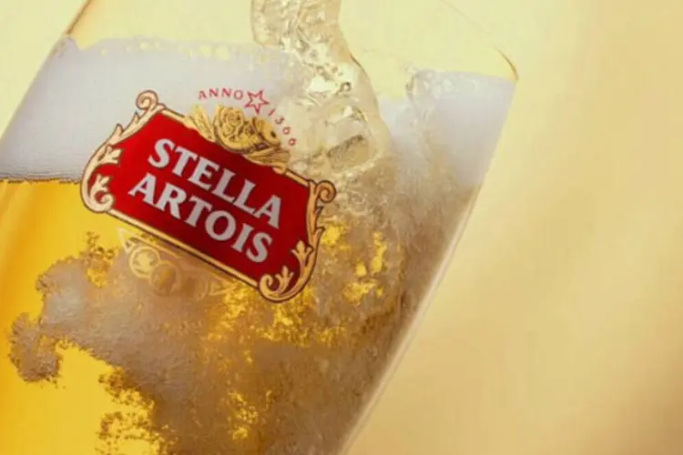 
	Cerveja Stella Artois, uma das principais marcas da AB InBev: companhia vendeu 4,1% menos cerveja e outras bebidas nos primeiros tr&ecirc;s meses do ano
 (Divulgação)