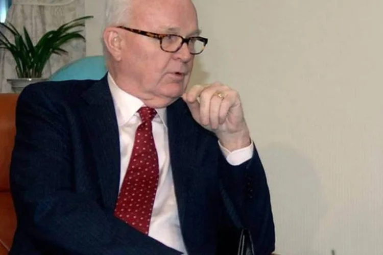 Stephen Bosworth admitiu que precisa de mais informações sobre o programa norte-coreano (Getty Images)
