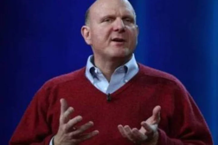 Steve Ballmer: tráfego de mensagens é forte no Brasil (.)