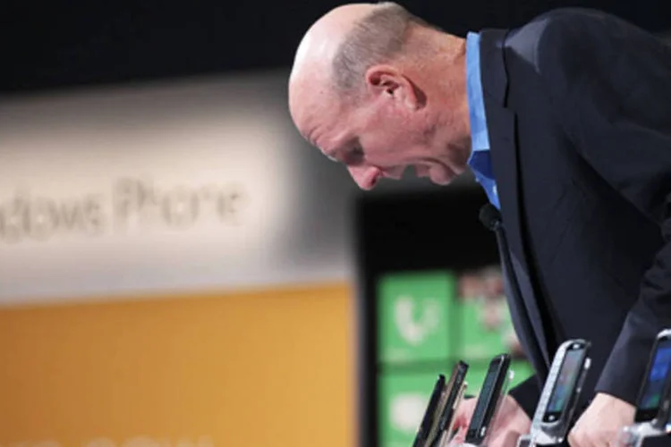 Steve Ballmer, CEO da Microsoft, na apresentação do novo Windows Phone