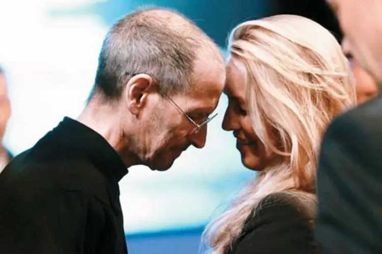 
	Steve Jobs e a mulher, Laurene, ap&oacute;s a &uacute;ltima apari&ccedil;&atilde;o em p&uacute;blico dele, em junho dde 2011
 (Lea Suzuki/Latinstock)
