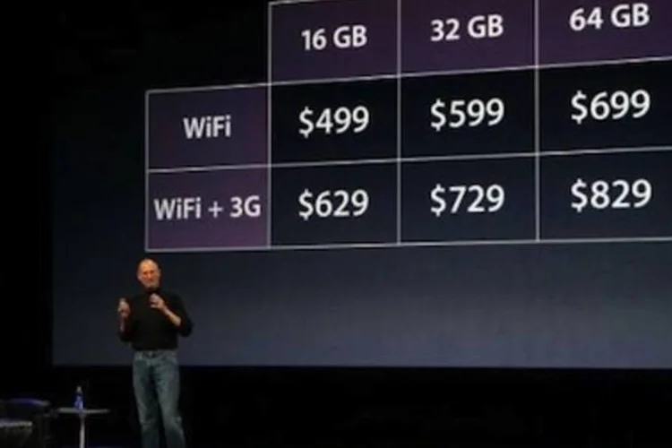 Steve Jobs no anúncio do iPad: várias opçoes de configuração (.)
