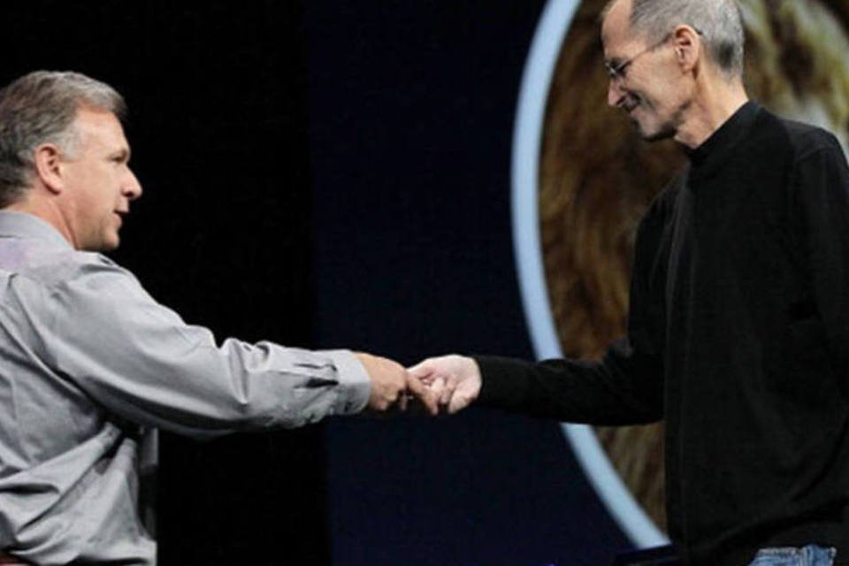 Mais magro, Steve Jobs apresenta novas tecnologias no WWDC