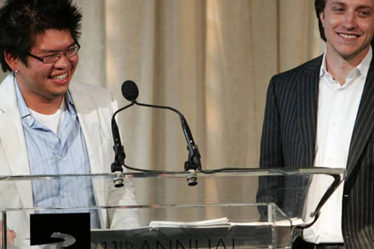 Steve Chen e Chad Hurley são fundadores YouTube junto com Jawed Karim, que estrelou primeiro vídeo do site (Bryan Bedder/Getty Images)